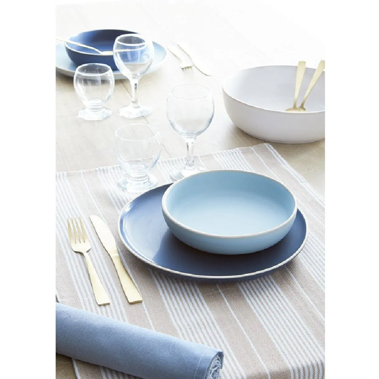 Gifi Assiette plate en faïence bleu avec liseré blanc