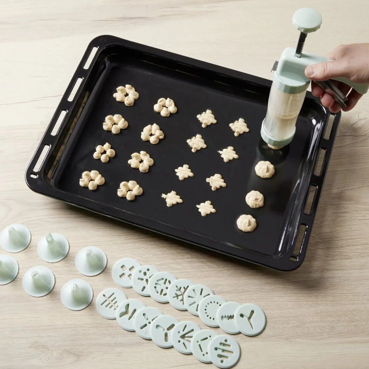 Gifi Presse à biscuits sucrés/salés 16 disques et 6 douilles Best