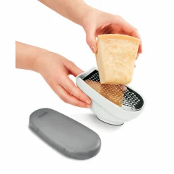 Gifi Râpe Metaltex avec couvercle et 3 lâmes interchangeables New